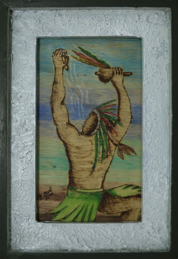 Ancestrais | 2025 | Técnica Mista | 33 cm x 24 cm 

Trabalho feito com refugo, sobras de materiais de construção e moldura confeccionada de modo artesanal, enfatiza elementos da cultura e tradição indígena, adereços e pintura corporal feitas de forma manual, com recursos obtidos diretamente da natureza. A obra apresenta uma figura indígena em movimento, vista de costas, com os braços erguidos em gesto de força, celebração ou chamado espiritual. O corpo inclinado para cima sugere conexão com o céu, com os ancestrais e com os elementos da natureza.
A presença do maracá ou instrumento ritualístico na mão reforça a ideia de canto, dança, cura e comunicação sagrada. A obra fala de presença, ancestralidade e movimento. O personagem não está parado: ele dança, invoca, celebra e afirma sua existência. É uma imagem de força espiritual, o corpo se transforma em ponte entre memória e resistência.